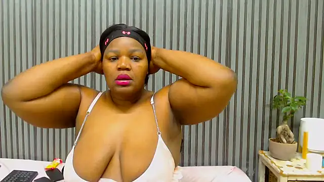 ROYALASS25 Live XXX-chat