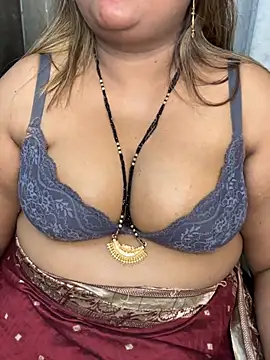 Oh-Monika87 Chat XXX in diretta