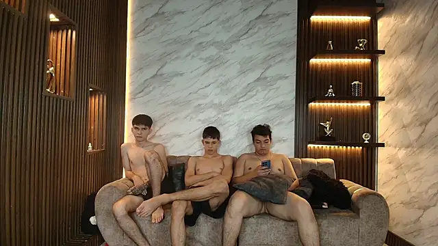 Chat +18 de nympho_queenhot ao vivo