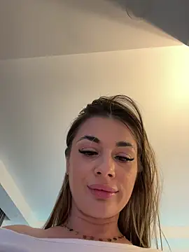 Chat XXX en directo de IsabellaEtthan