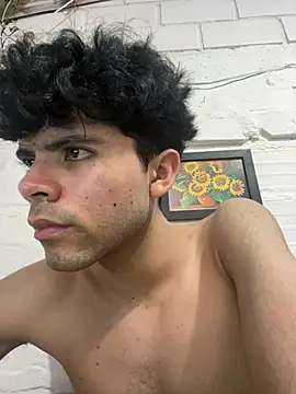 Axel-Mejia Chat XXX live