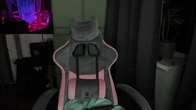 t0riayun0's Live XXX Chat