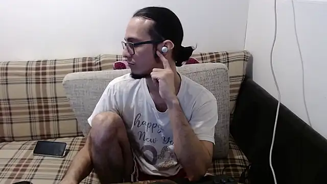 צ'אט XXX בשידור חי של cholitohermoso