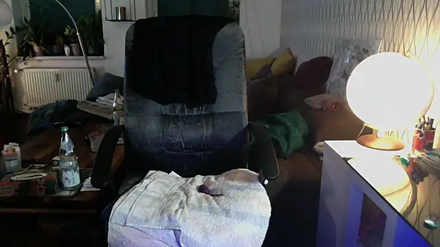 tomz0819's Live XXX Chat