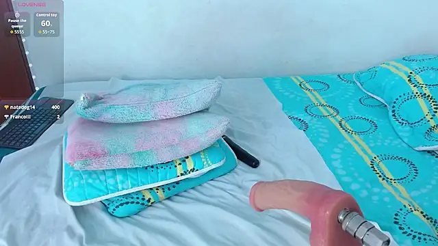 Czat XXX na żywo – Emelyross_
