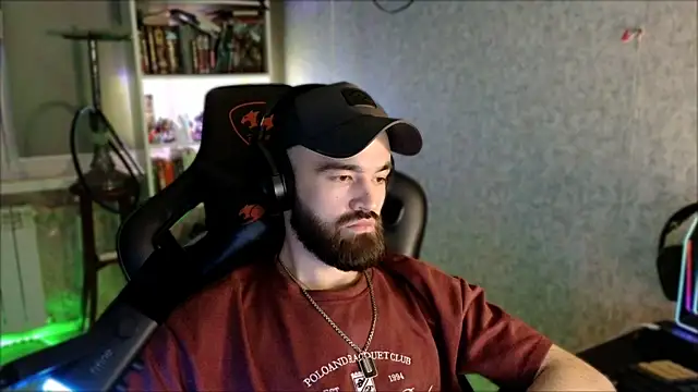 XXX chat uživo modela _Serious_Man