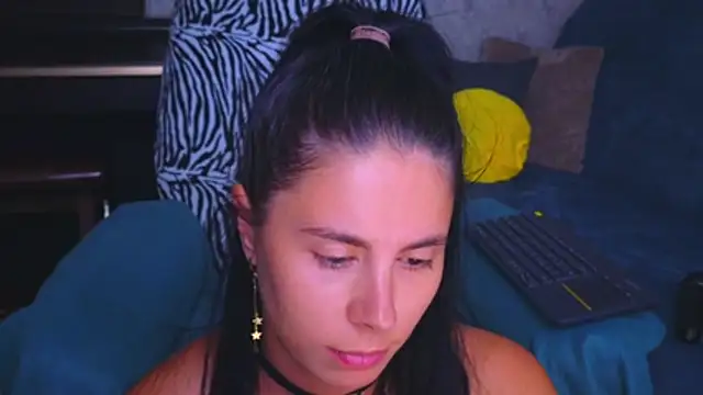 Chat XXX ao vivo de Kitty4_Reed