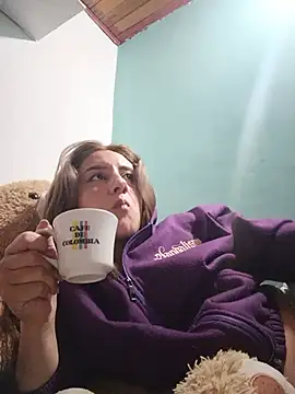 LuisaLean Chat XXX live