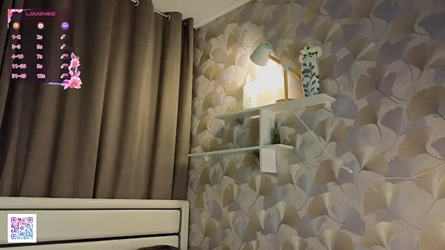 DaynaMacha's Live XXX Chat