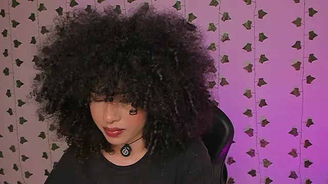 Chatroom XXX en direct de Liaaa_1