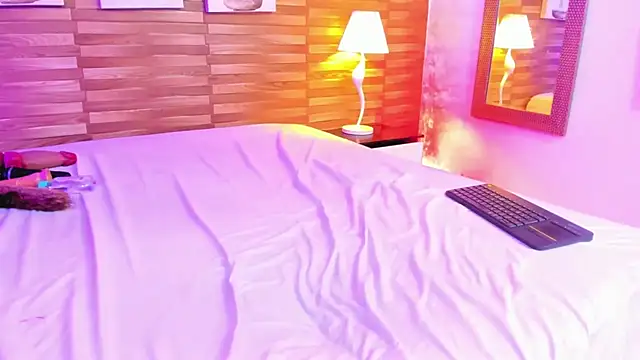 Mia_Sensation_ Adlı Modelin Canlı XXX Sohbeti