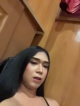 horsecock_levi Adlı Modelin Canlı XXX Sohbeti