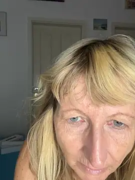 MatureKim – Naživo XXX chat