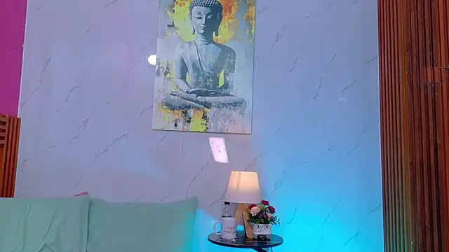 littlee_emilyy_'s Live XXX Chat