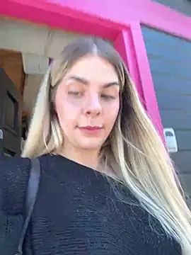 delicioussdixie Adlı Modelin Canlı XXX Sohbeti
