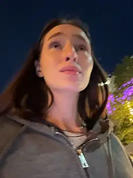 -missbehaving-n Live XXX chat