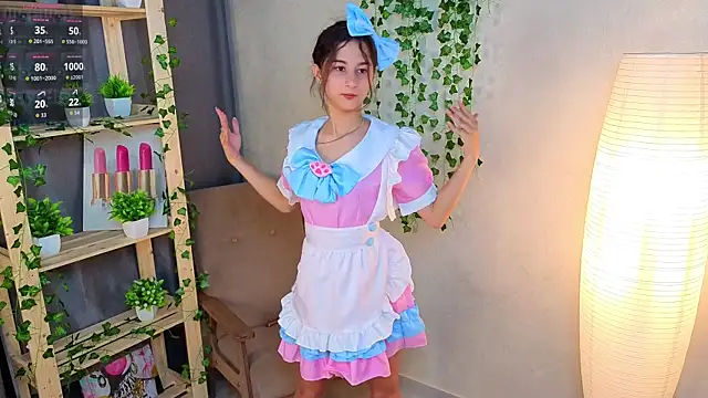 JasminKitany Adlı Modelin Canlı XXX Sohbeti