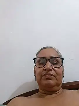 Chat +18 de _candi ao vivo