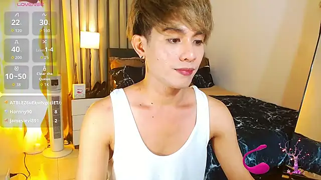 Chatroom XXX en direct de WildestTwink