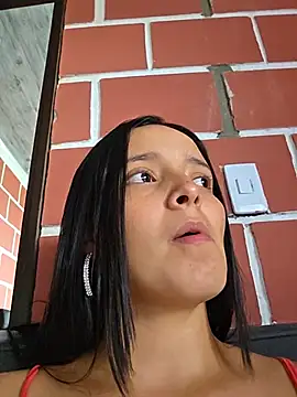 XXX chat uživo modela Mia_jhoonson