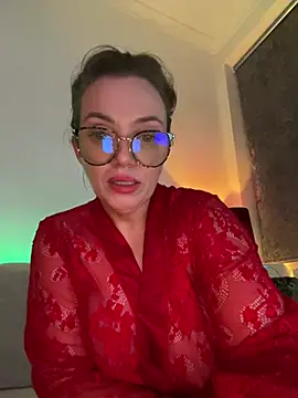 Chat XXX en directo de FemDom_RubyKnightXXO