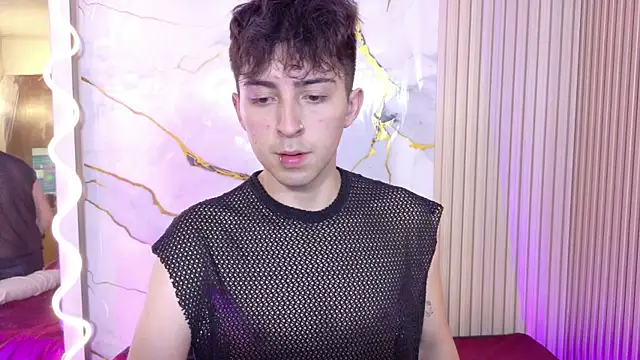 Chatroom XXX en direct de zane_tay