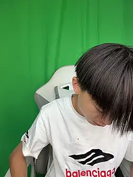 Chat +18 de DD-101 ao vivo
