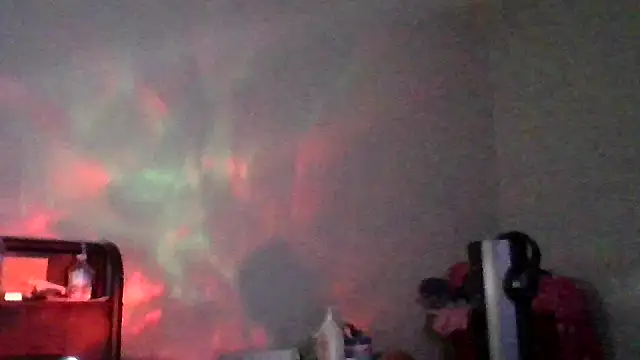 BedazedFirefly Show in webcam