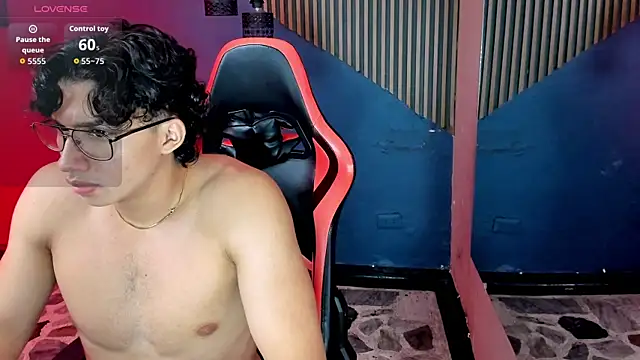 Chat +18 de Axxel_Muscle ao vivo