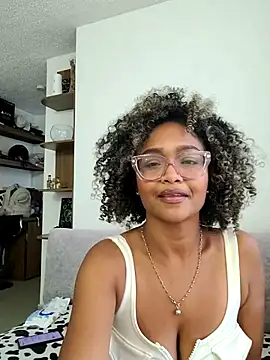 Czat XXX na żywo – BiiancaEstradaa