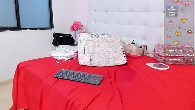 Chat XXX en directo de KimberlyBoonee