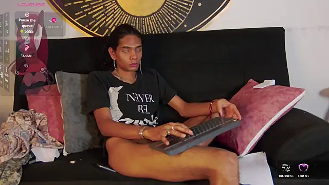 Chat +18 de maxi_max0 ao vivo