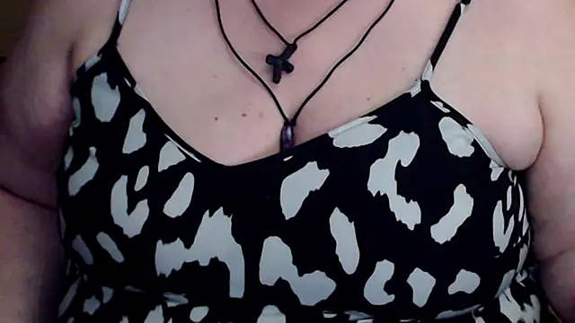 XXX chat uživo modela mayasmith