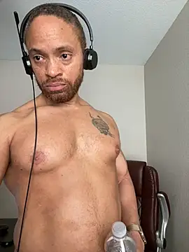 Fathero1time's Live XXX Chat