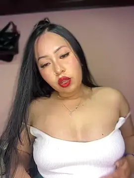 Noa_Sakura_  – Live XXX-chat
