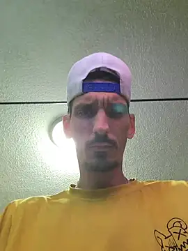 Matthew_204 élő XXX-chatje