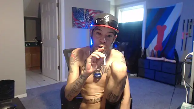 Michigan9000 Live XXX-Chat