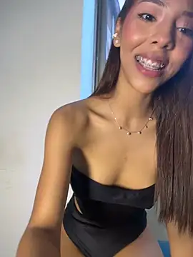 Chat XXX ao vivo de Karimeghills