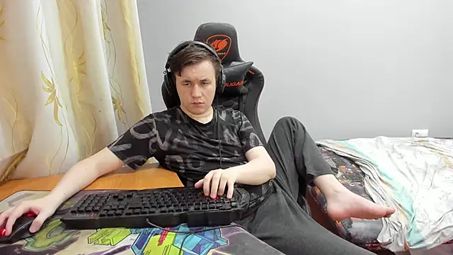 iliaskrislove's Live XXX Chat