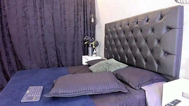zam_noir's Live XXX Chat