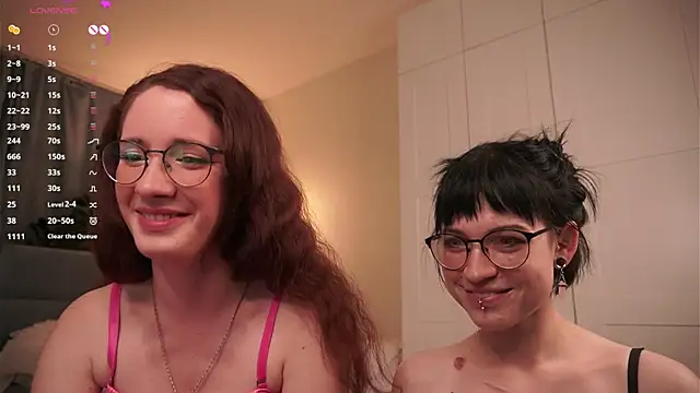Živý XXX chat TeaseDealer