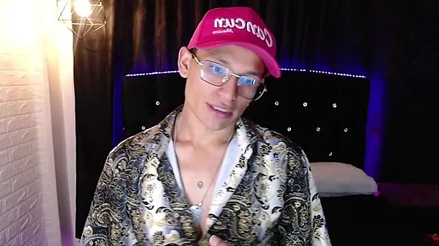 Živý XXX chat damian_dimon