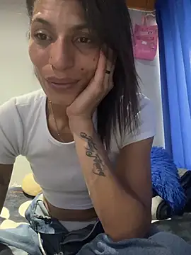 ImCrazzy's Live XXX Chat