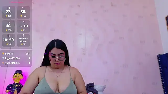 curvybuffgirllll 即時 XXX 聊天