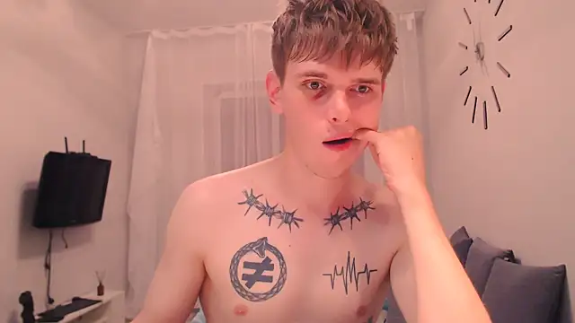 Fredd_Xanders élő XXX-chatje
