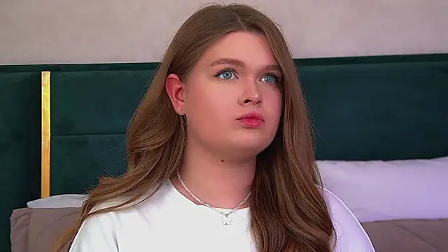 CrystalLyons Live XXX-Chat