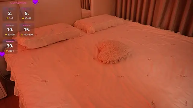 XXX chat uživo modela Lilly_Colins