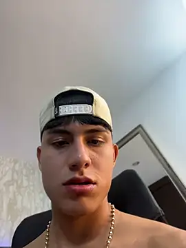Lander_Cruz 라이브 XXX 채팅