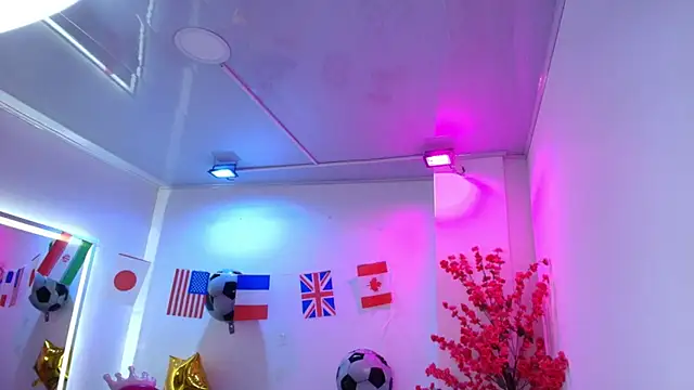 Patme_queen 即時 XXX 聊天