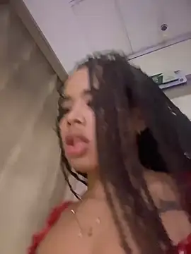 Chat +18 de EmmaExoticaXXX ao vivo